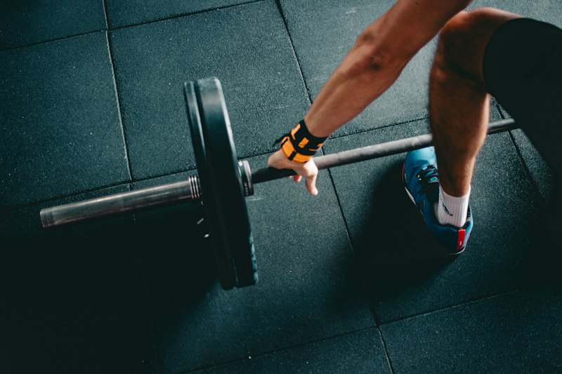 Athlete performing high intensity functional training workout